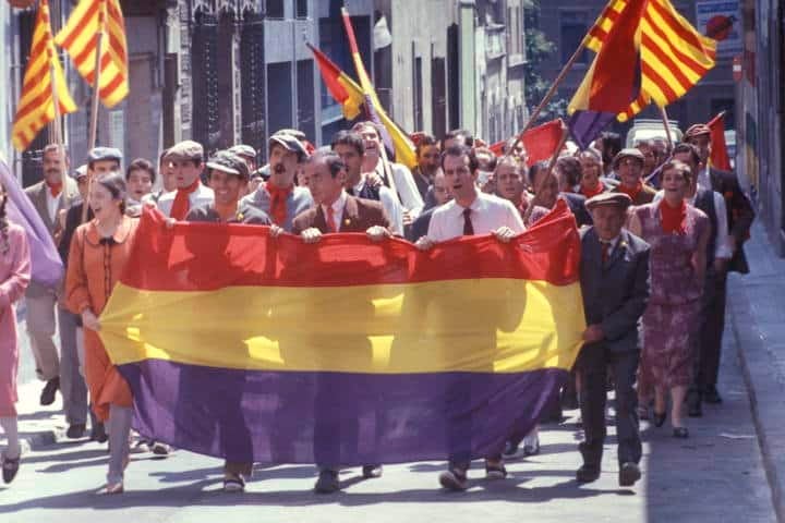 'La Plaça del Diamant' (Francesc Betriu)
